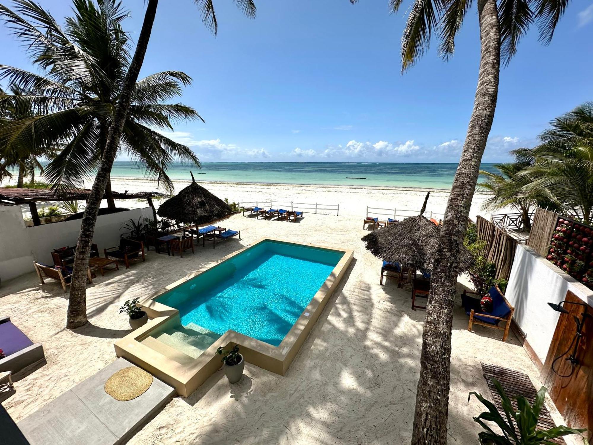 The African Paradise Hotel 3*
