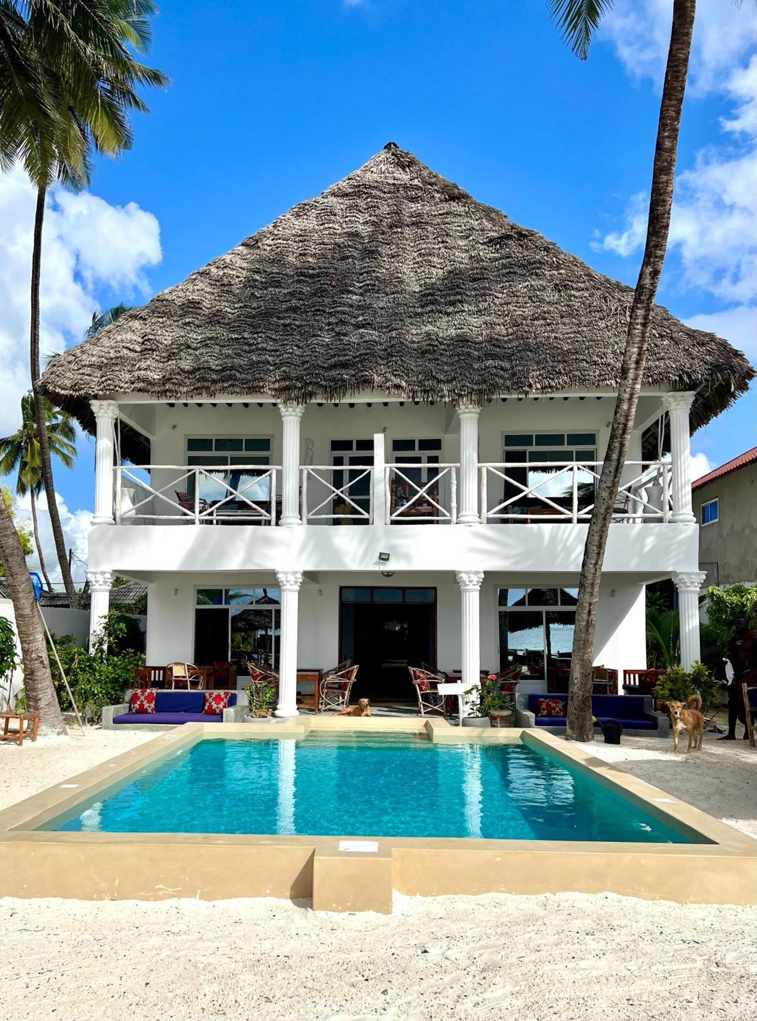 The African Paradise Hotel Bwejuu